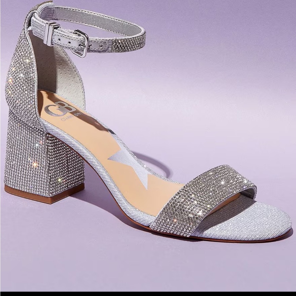 Elegant Silver Block Heel Sandals - Picture 5 of 12